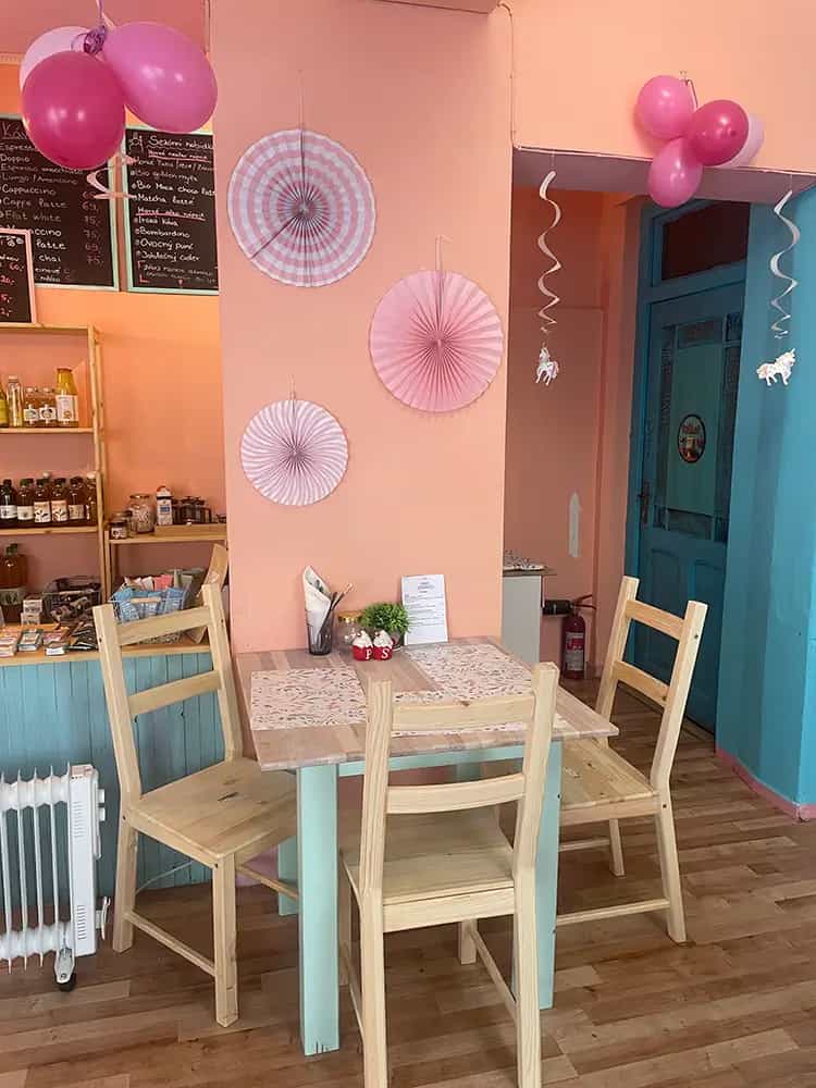 Kavárna a palačinkárna Duhový Jednorožec - Posezení